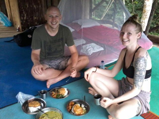 Orangutantreksumatra & Lovely Jungle Lodge Only Book If You Are Treking With Us Bukit Lawang Habitación foto